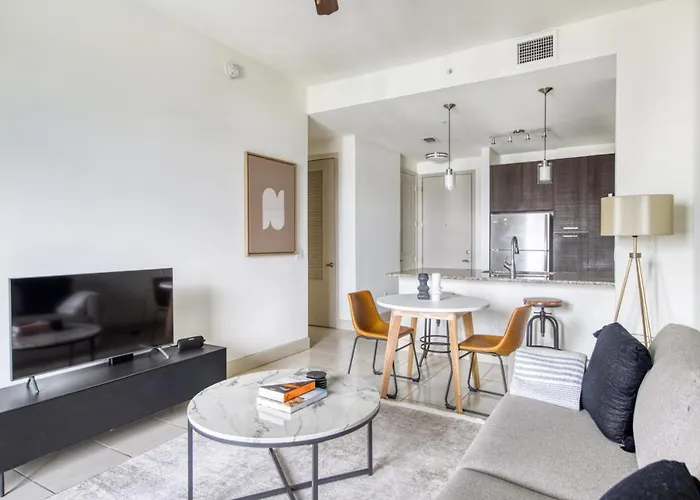 Doral 1Br W Wd Pool Gym Nr Airport Mia-17